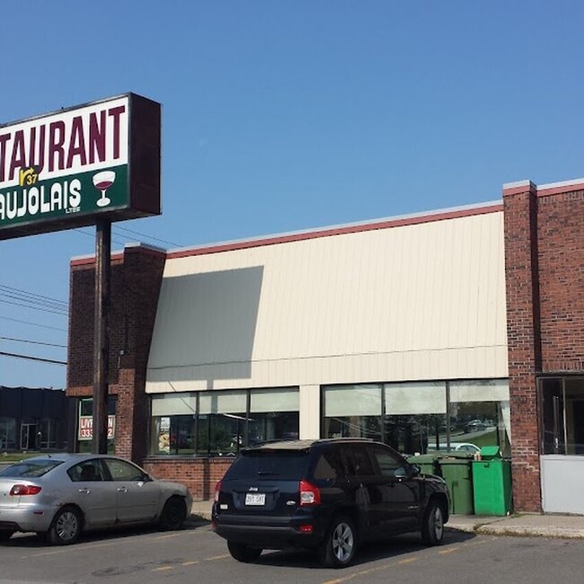 Restaurant le Beaujolais - Restaurants pr&egrave;s de: H4S1C8