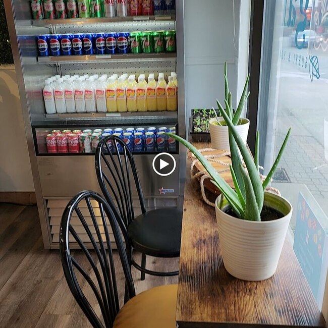 Ikigai sushi et poke - Restaurants pr&egrave;s de: H2M1S5