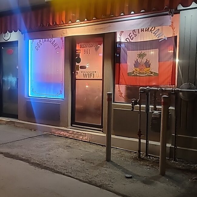 Chez Lyly resto - Restaurants Cantons-de-l'Est / Estrie