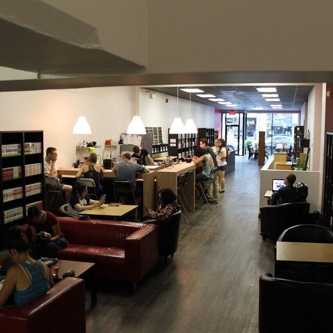 L'Oeil de Chat-Caf&eacute; Manga - Restaurants pr&egrave;s de: J1G1B2