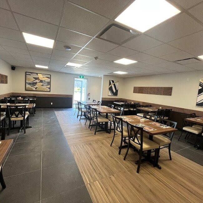 Stratos Pizzeria Restaurant