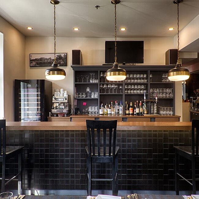 Restaurant Bistro L'Anc&ecirc;tre -  Restaurants Near: G9A4S3