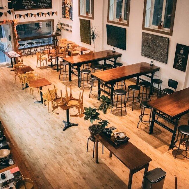 Le Caf&eacute;ier - Restaurants pr&egrave;s de: G9A2H1