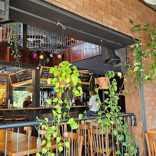 Gambrinus - Restaurants pr&egrave;s de: G8Y4R2