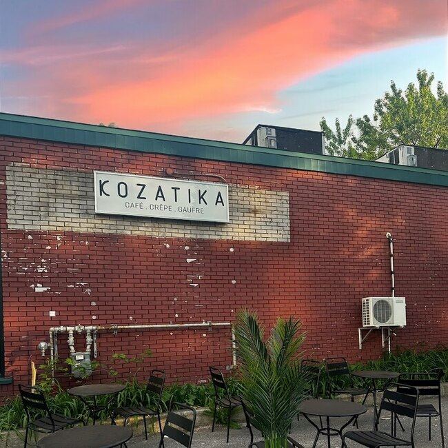 Kozatika - Restaurants pr&egrave;s de: H7P2P2