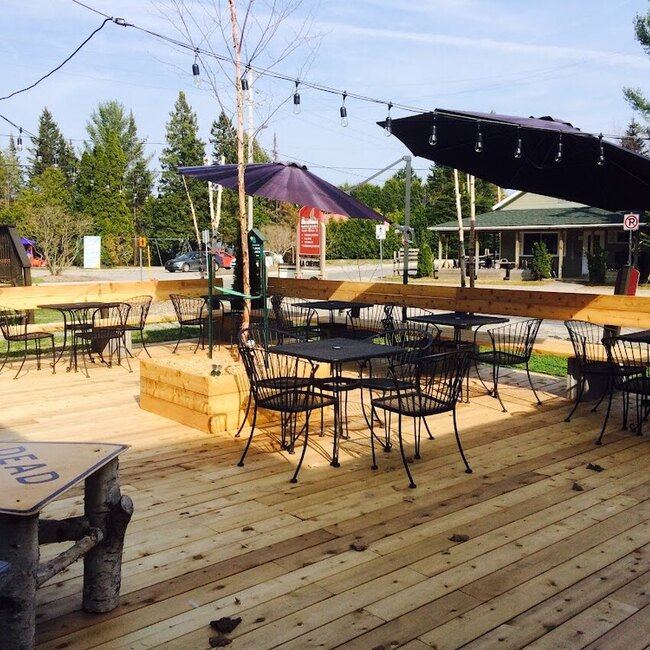 La Chèvre Resto-Pub Restaurant