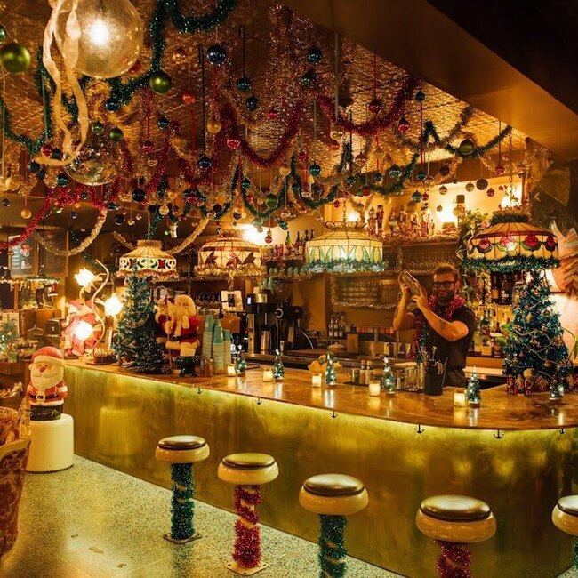 La Taverne de No&euml;l - Mile-End Theme / Unique Experience Restaurants