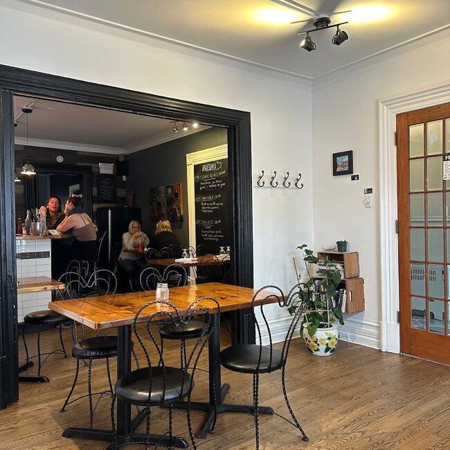 Ras Le Bol -  Restaurants Near: J6E3M3