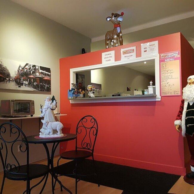 Sous-marin Pizza Lavall&eacute;e - Restaurants pr&egrave;s de: J3P4M5