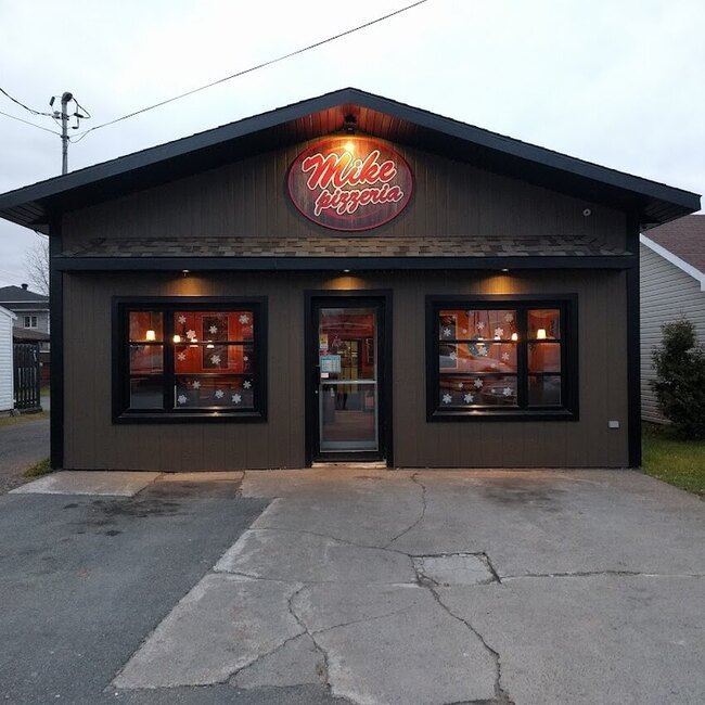 Mike Pizzeria - Restaurants pr&egrave;s de: G9T2G9