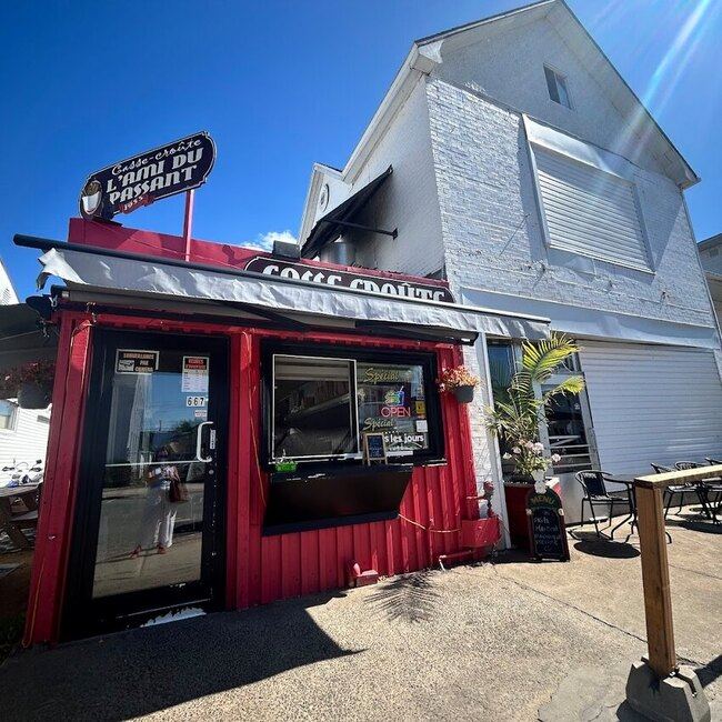 Casse-Croute-L'Ami Du Passant - Restaurants pr&egrave;s de: G9T2G9