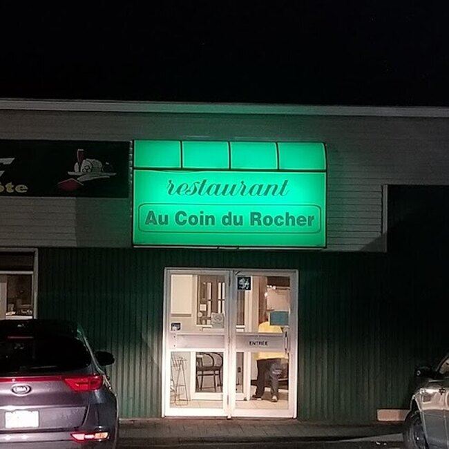Au Coin Du Rocher - Restaurants pr&egrave;s de: G9T2G9