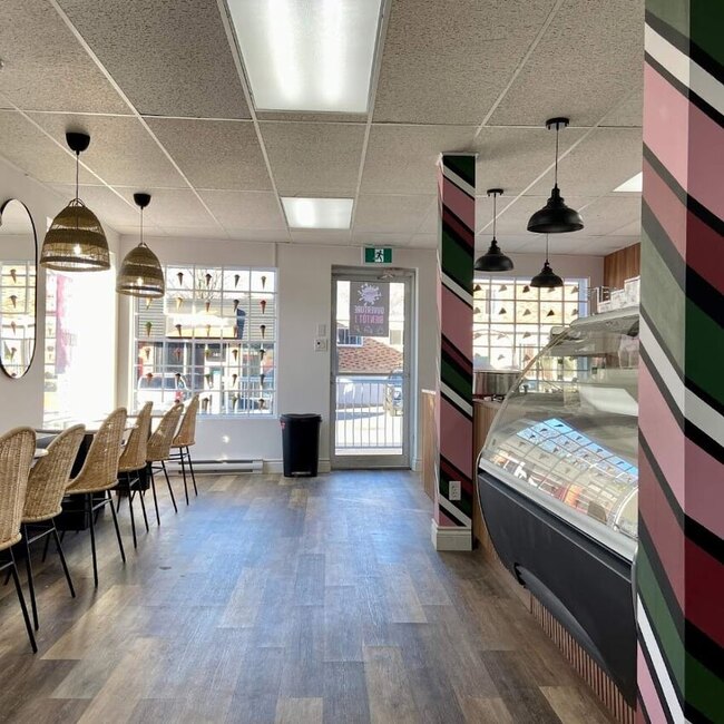 Krema et Co. Gelato et G&acirc;teries -  Restaurants Near: J7V8P2