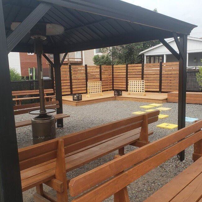 La P'tite Vache - Montreal Fried Chicken