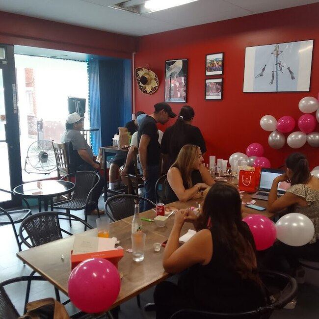 Taqueria Casa Agave - Restaurants pr&egrave;s de: G6P4S2