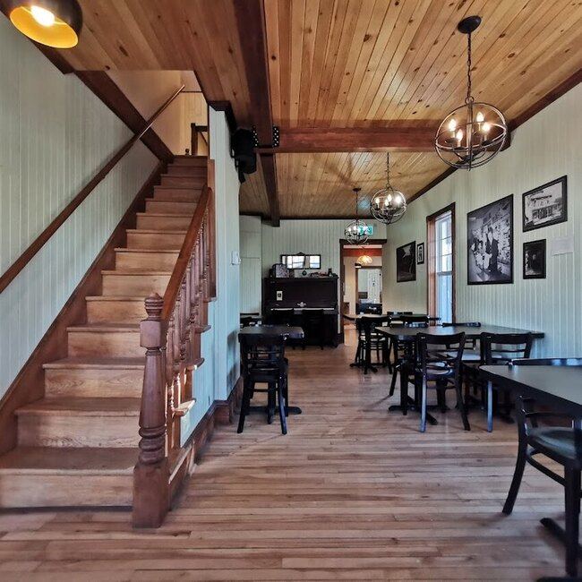 Caf&eacute; M&eacute;ridien Arthabaska - Restaurants pr&egrave;s de: G6P4S2