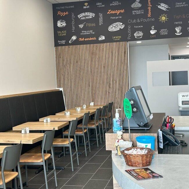 Stratos Pizzeria - Restaurants pr&egrave;s de: G6P4B5