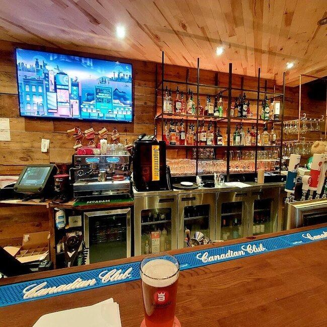 Taverne Les Torch&eacute;s - Rosemont-La Petite-Patrie Open Now Restaurants