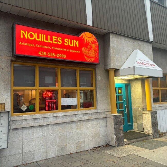 Nouilles Sun - Restaurants pr&egrave;s de: J4B2Z6