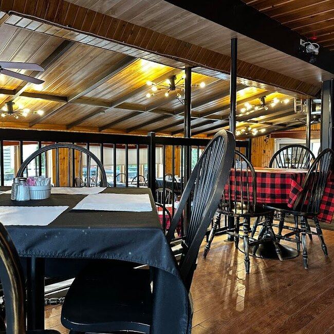 Restaurant Le Prestige - Restaurants pr&egrave;s de: J5V2C2