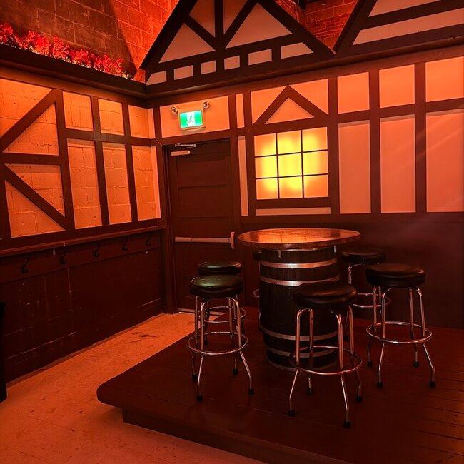 W&uuml;nderbar - New Restaurants Near: H2T2C8