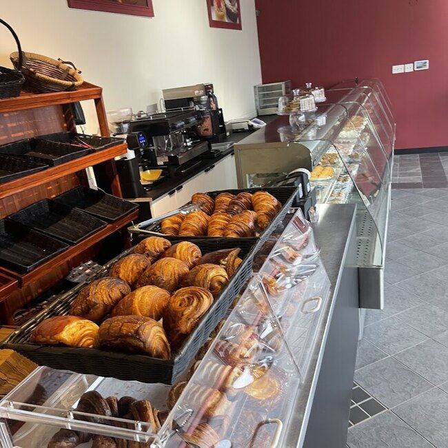 Boulangerie P&acirc;tisserie La Cerise Sur Le Gateau - Restaurants pr&egrave;s de: J6A4X6