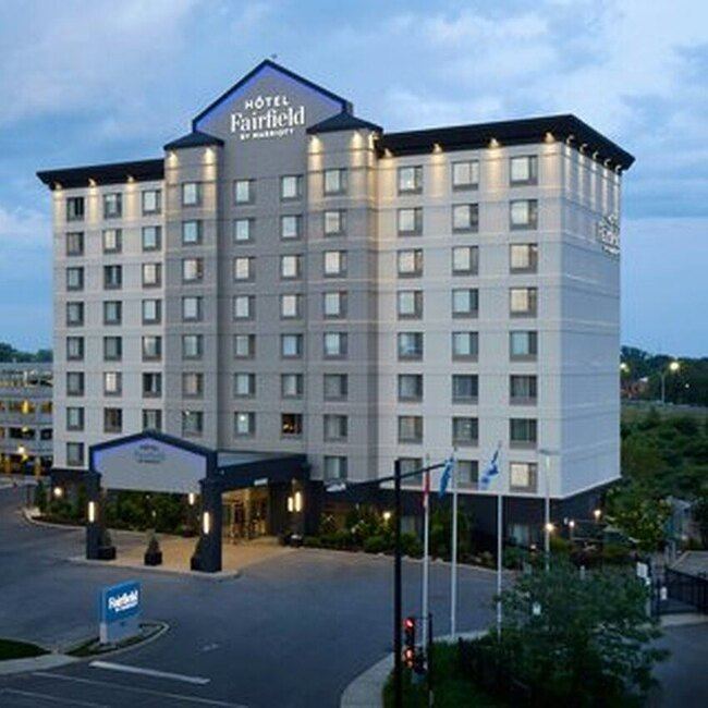 Napa Lounge - Restaurants Canadiens Montr&eacute;al