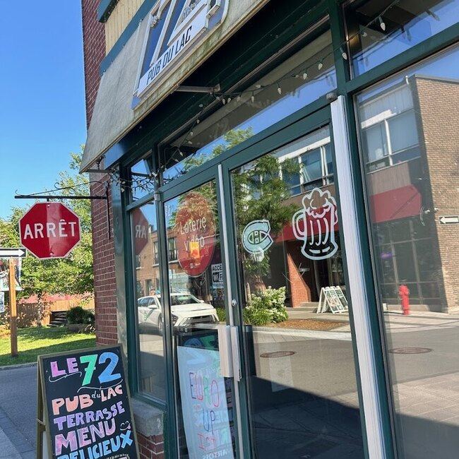 Le 72 - Restaurants pr&egrave;s de: J7V3E7