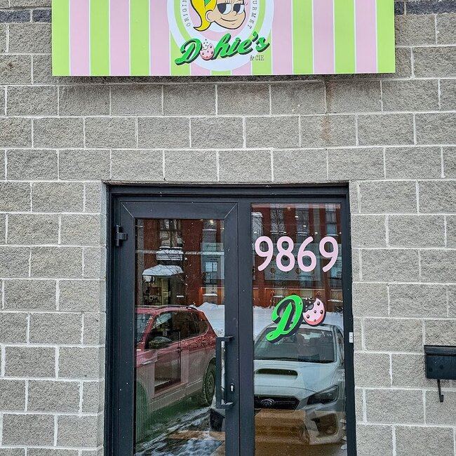 Dohie's Desserts - Montreal North Online Ordering Restaurants