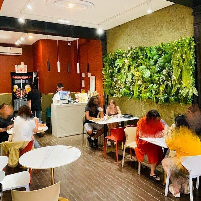 Instacrispy Bubble Tea - Notre-Dame-de-Gr&acirc;ce (NDG) Fusion Restaurants