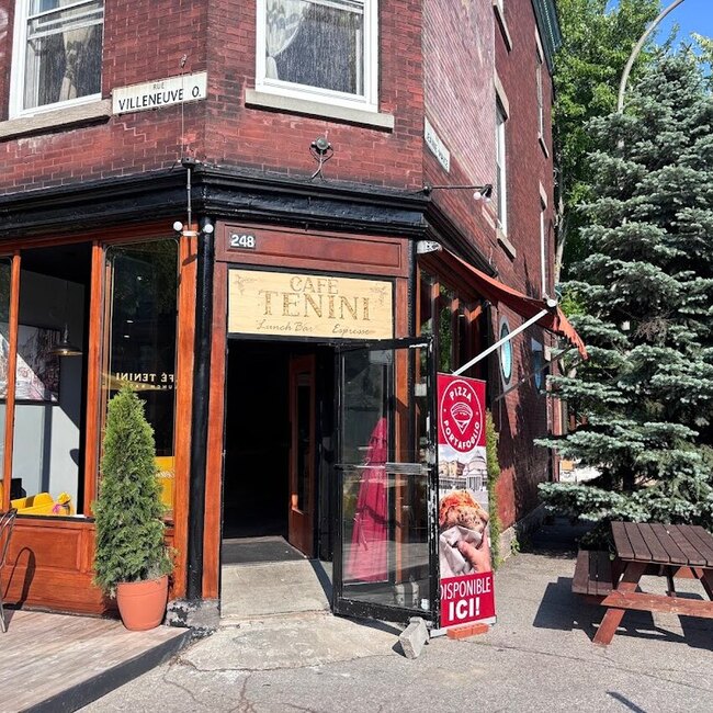 Café Tenini Restaurant Montréal, QC