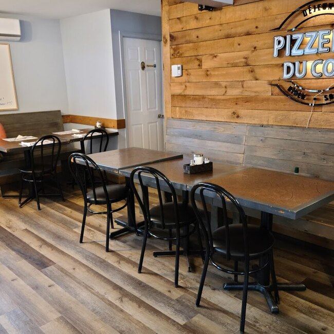 Pizzeria Du Coin - Mont-Tremblant Restaurants