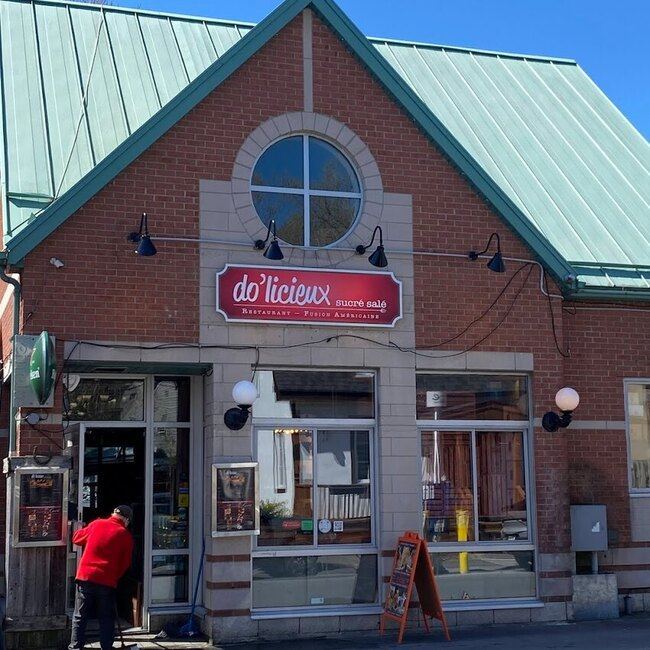 Chalet Thai -  Restaurants Near: J7V4X2