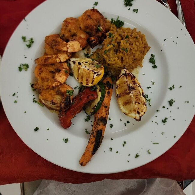 Bistro Le Picollo - Restaurants pr&egrave;s de: J2G2V5