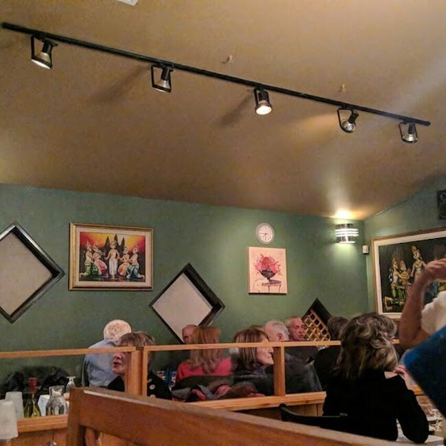 Fleurs D'Asie - Restaurants pr&egrave;s de: J3H3N9