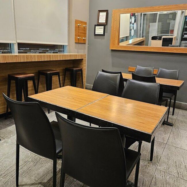 Sushi Shop - Restaurants pr&egrave;s de: J4B5K6