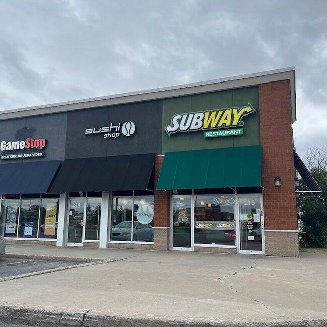 Sushi Shop - Restaurants pr&egrave;s de: J3A1M1