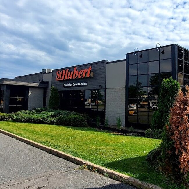 R&ocirc;tisserie St-Hubert - Restaurants Barbecue-BBQs Saint-Hubert