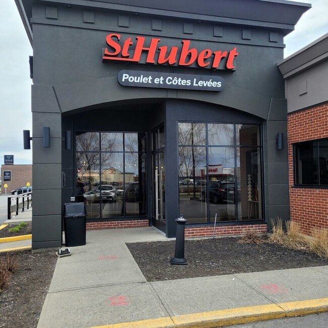 R&ocirc;tisserie St-Hubert - Restaurants pr&egrave;s de: J3A1M1