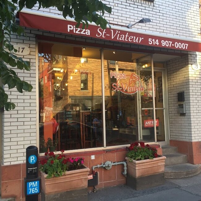 Pizza St-Viateur Montréal - Menu, avis & plus janvier 2026