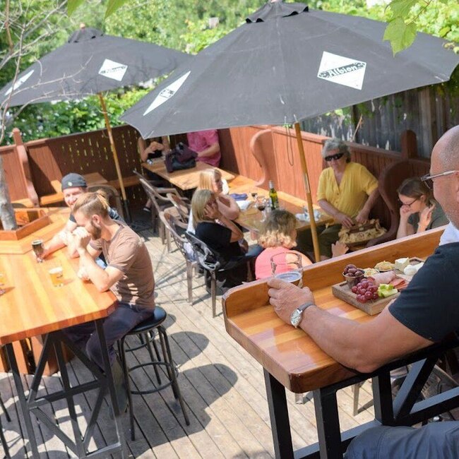 Brasserie Artisanale Albion -  Restaurants Near: J6E2G7