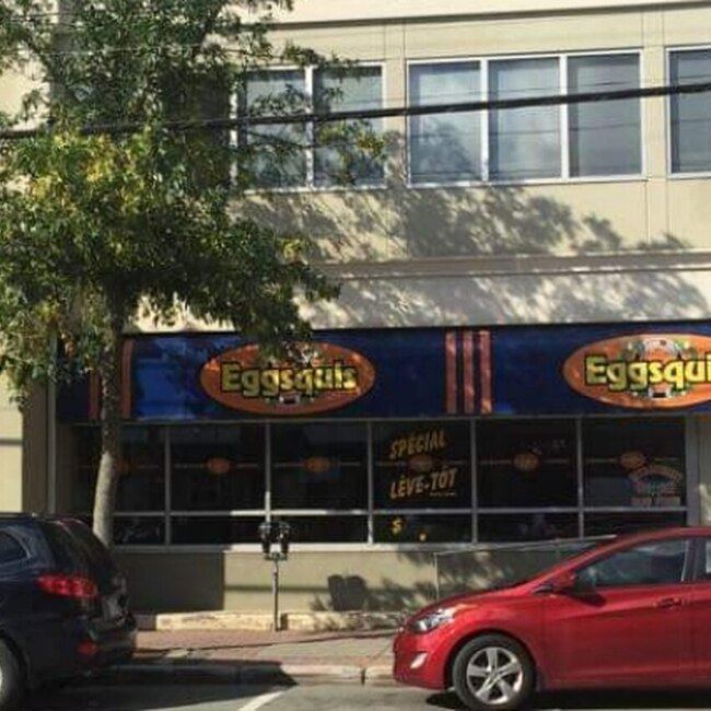 Eggsquis - Restaurants pr&egrave;s de: J1X2T3