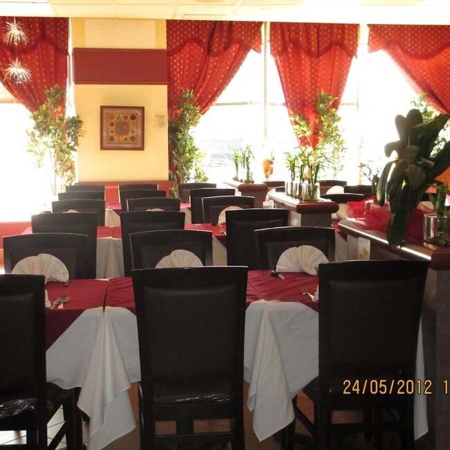 Phoenix Oriental - Restaurants pr&egrave;s de: H1E4B8