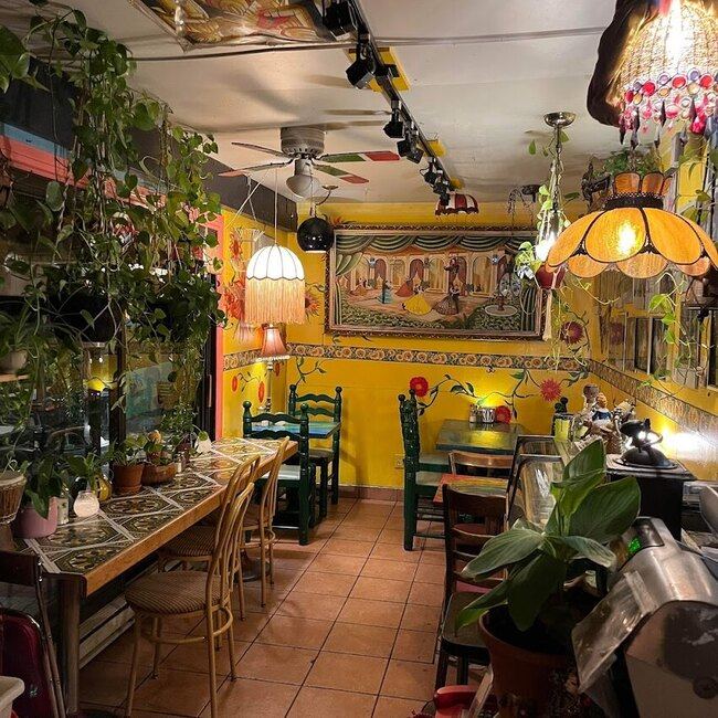 Chez Jos&eacute; Caf&eacute; Restaurant