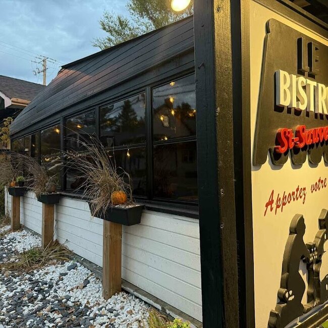 Bistro St-Sauveur - Restaurants pr&egrave;s de: J0R1R3