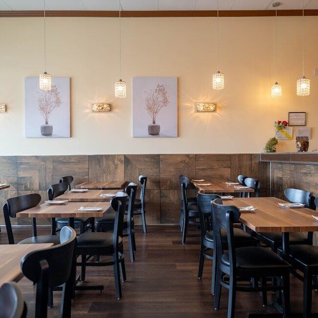 GAJ -  Restaurants Near: J7V8W5