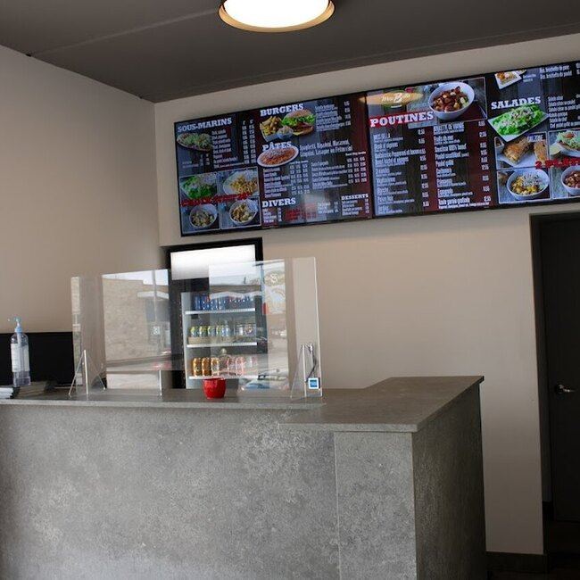 Miss Bella - Restaurants pr&egrave;s de: J4J5H2