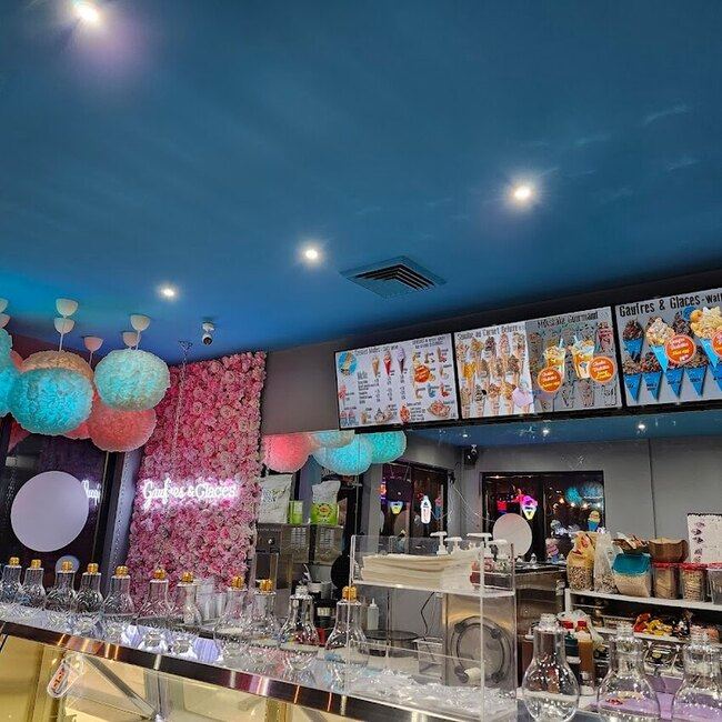 Gaufres et glaces - Restaurants pr&egrave;s de: J4J3X5