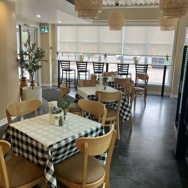 Hermes Cuisine Grecque - Restaurants pr&egrave;s de: J7A2H2