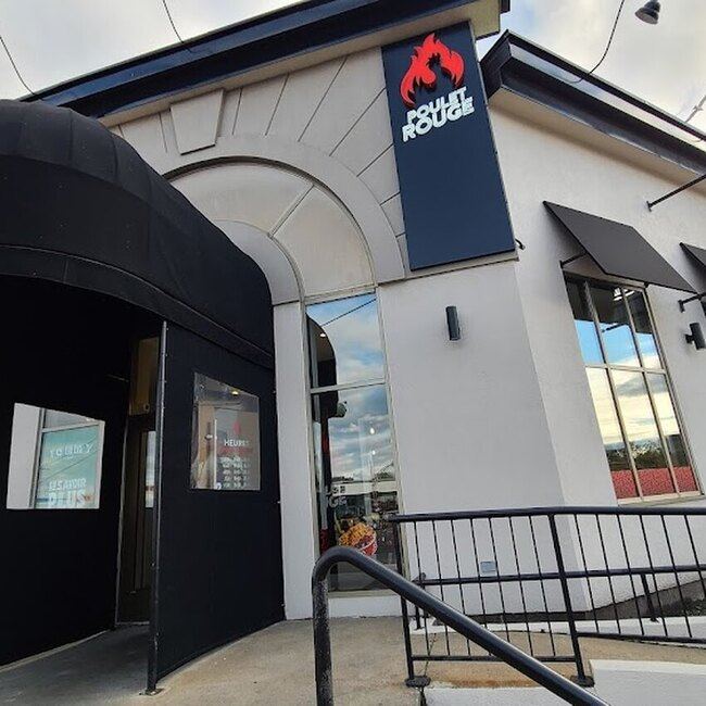 Poulet Rouge -  Restaurants Near: H7W2G8